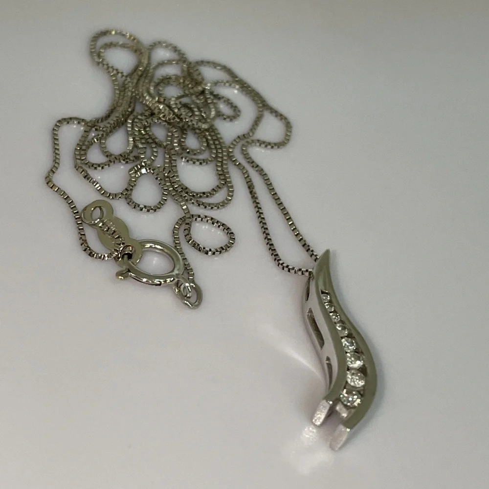 Solid 14K White Gold Natural Diamond Pendant Box Link Neck Chain Necklace